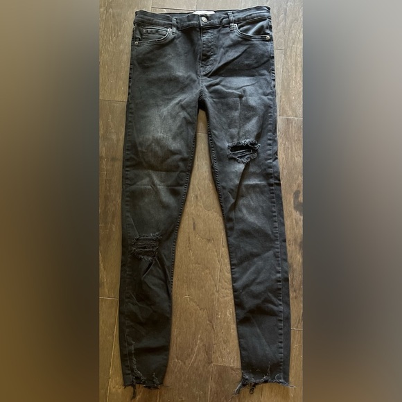 FREE PEOPLE Black Distressed Jeans, Size 28L - Picture 1 of 10